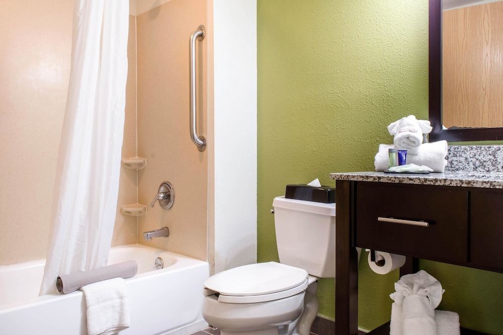 Photo of Bathroom in Metairie