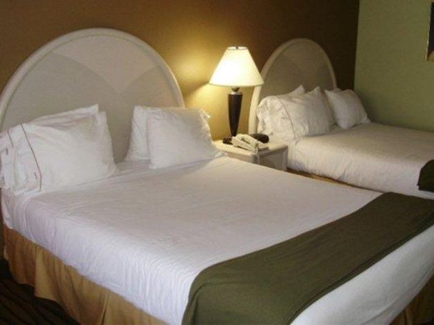 Photo of Bedroom in Pearl