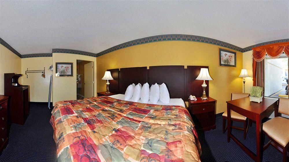 Photo of Bedroom in Chipley