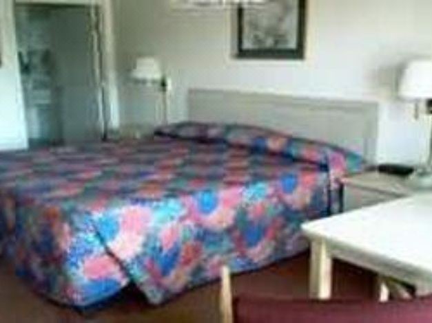 Photo of Bedroom in Chipley