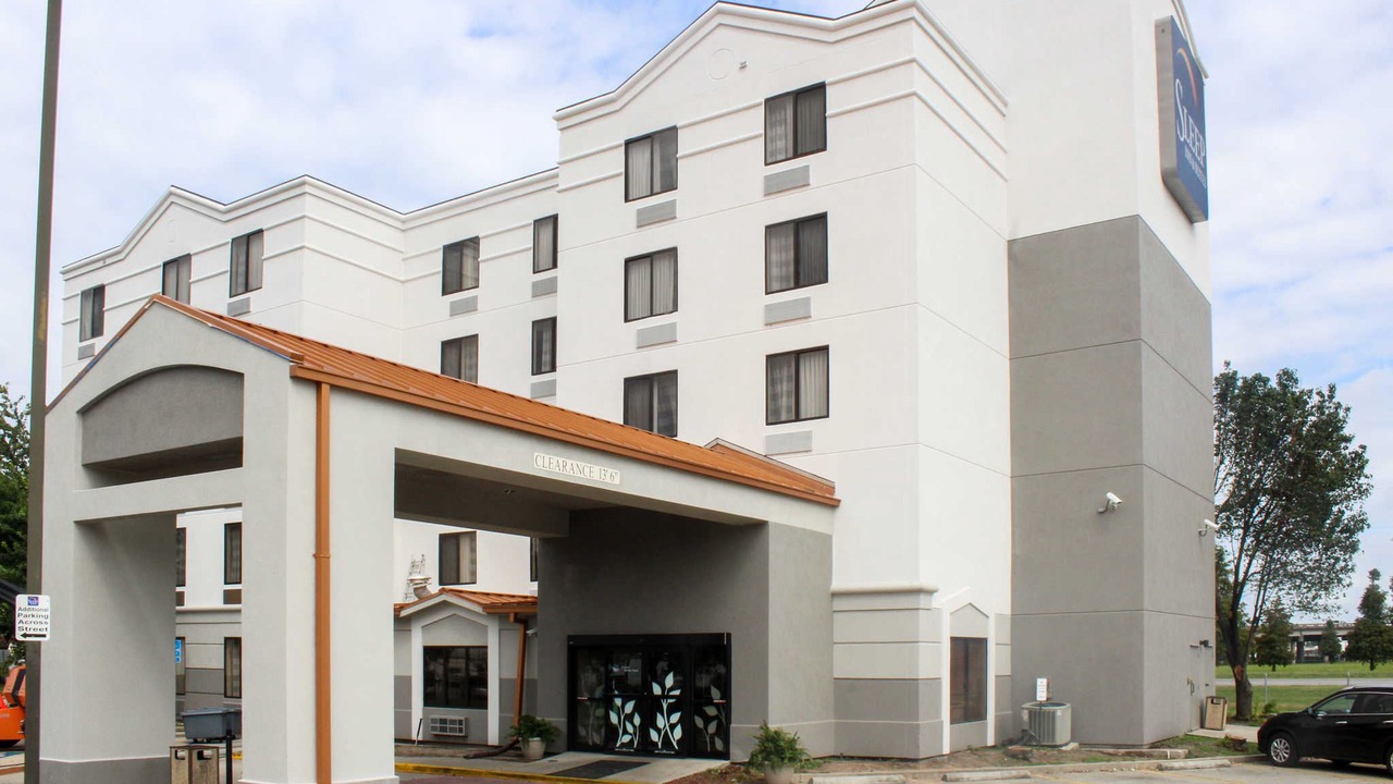 Photo of Buildings in Metairie