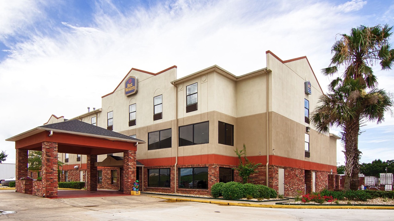 Photo of Buildings in Rayne