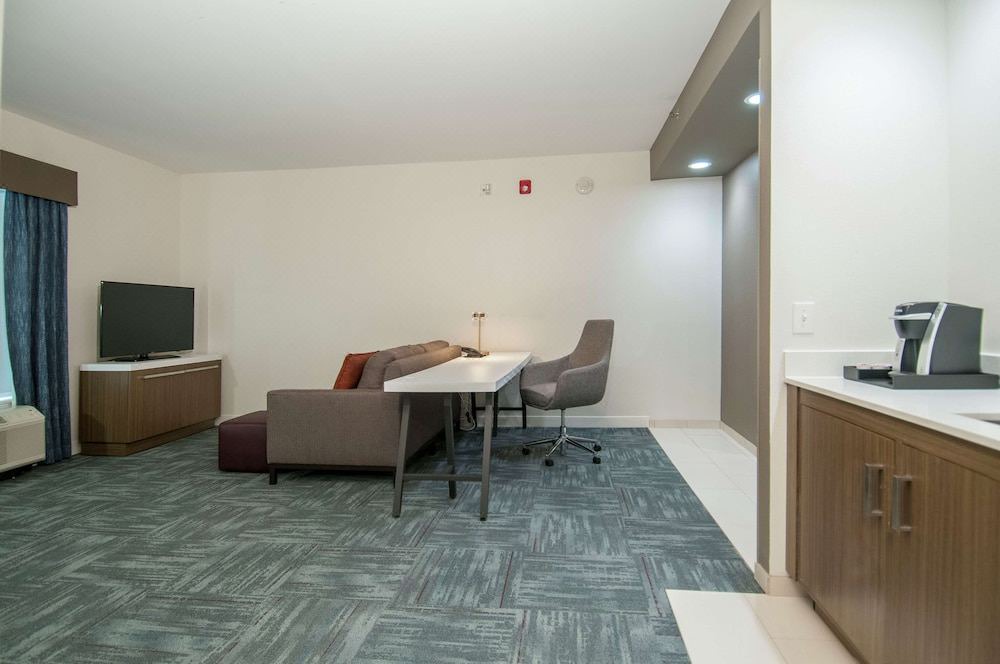 Photo of Livingroom in Clinton