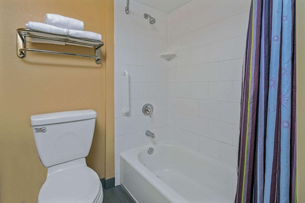 Photo of Bathroom in Naples
