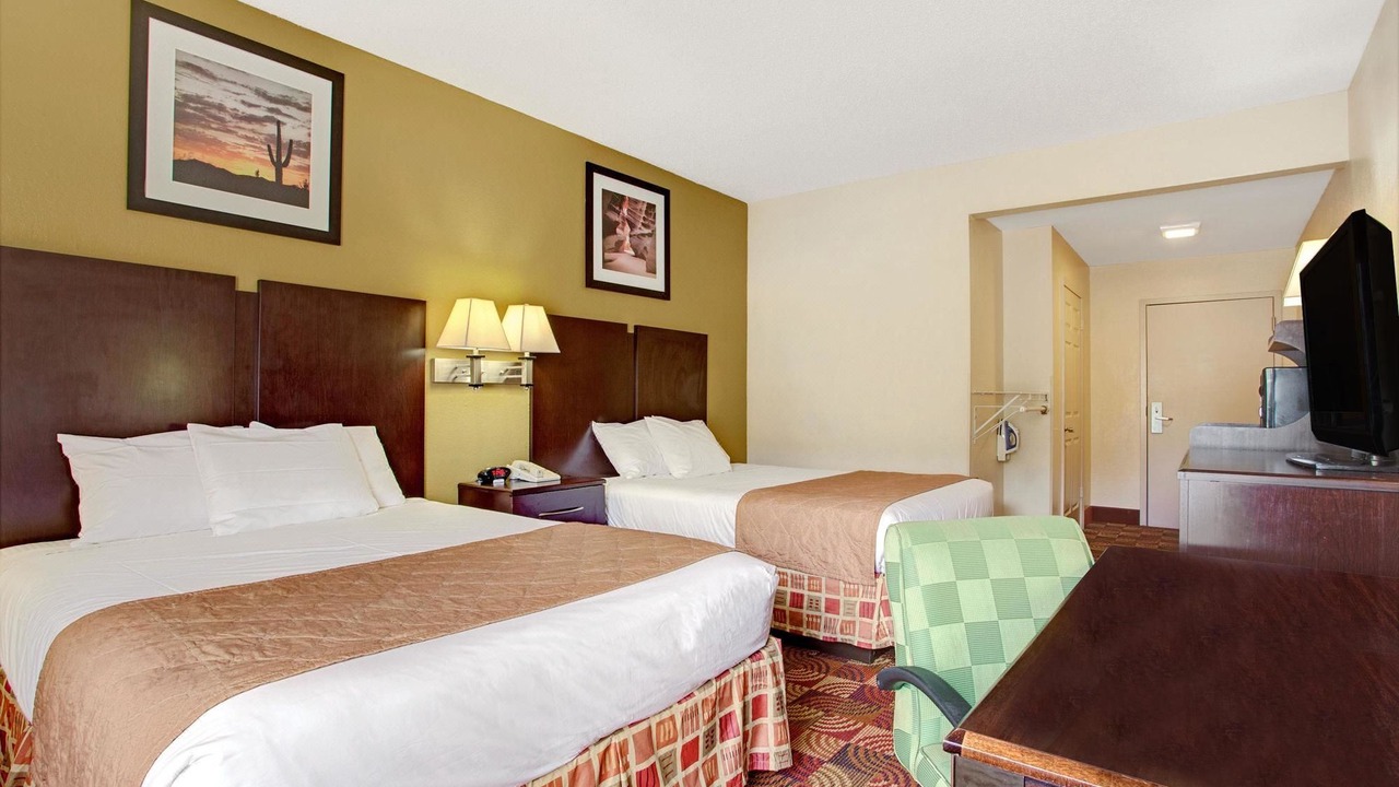 Photo of Bedroom in Tougaloo