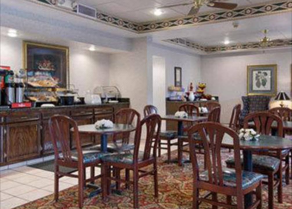 Photo of Livingroom in Pearl