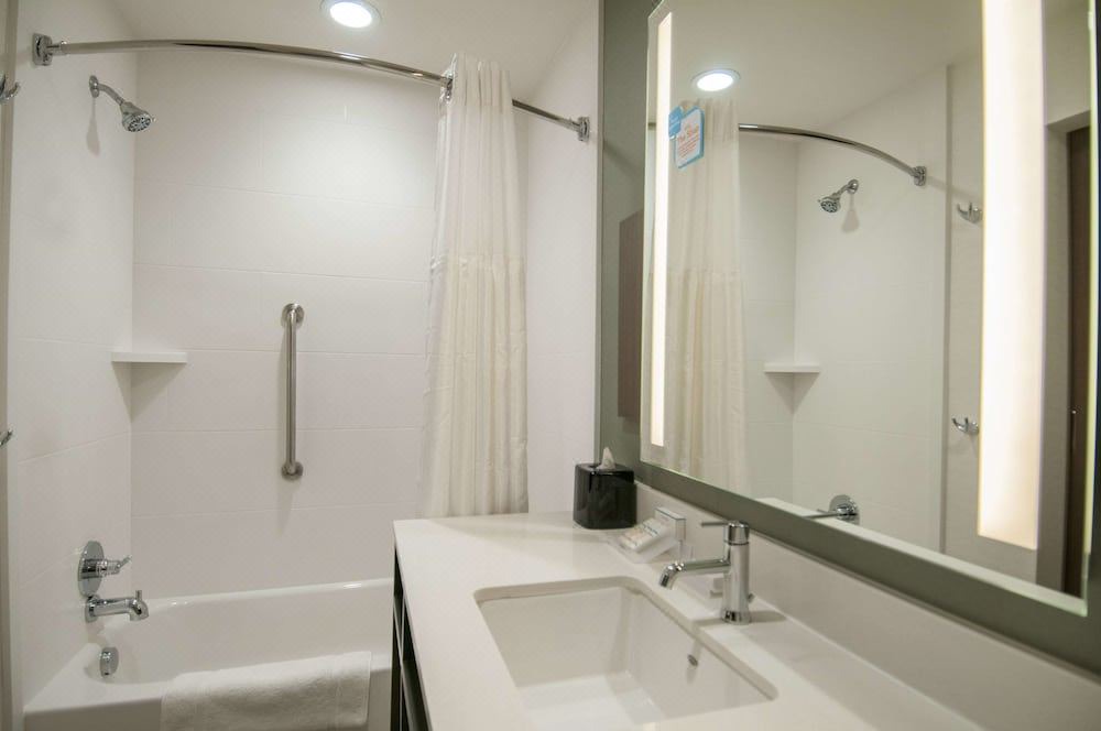 Photo of Bathroom in Clinton