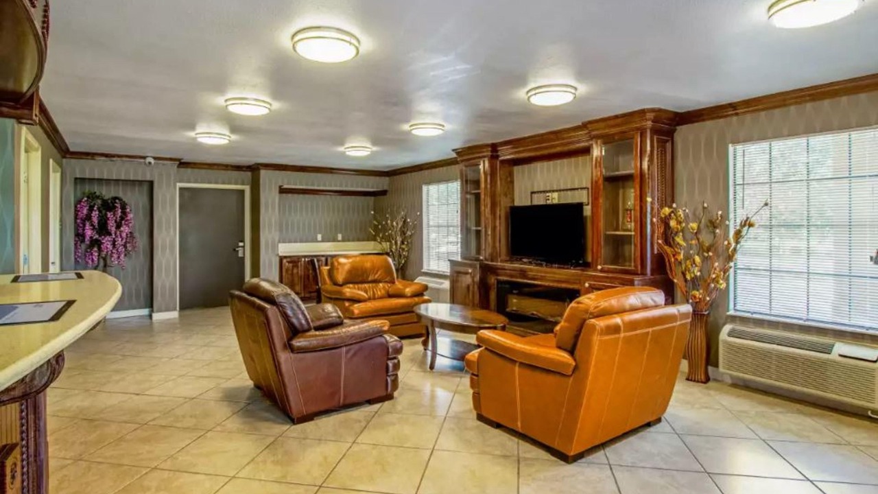 Photo of Livingroom in Greater Belhaven
