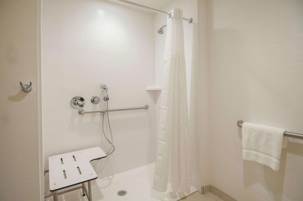 Photo of Bathroom in Clinton