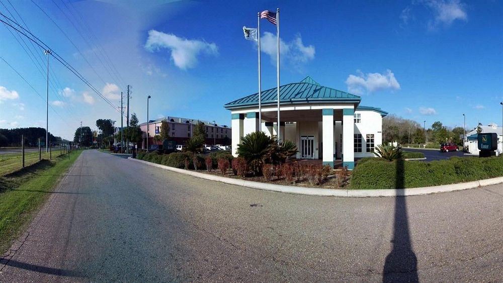 Photo of Others in Chipley