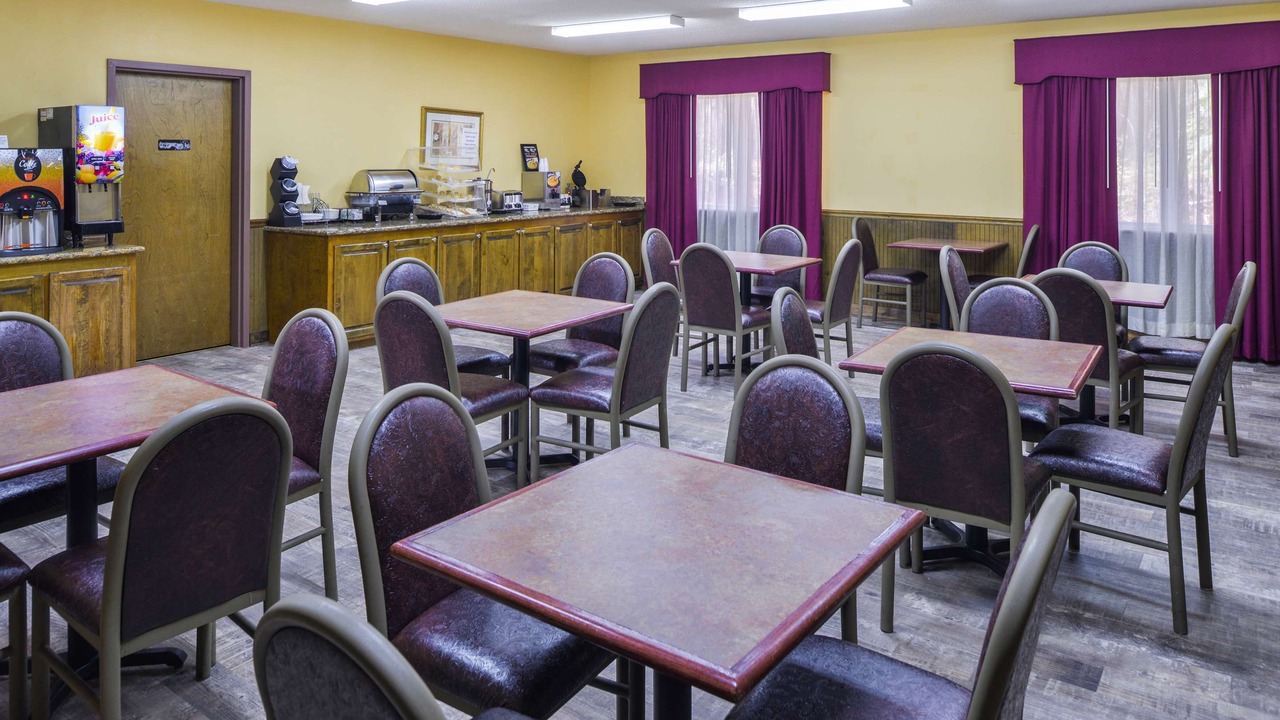 Photo of Livingroom in Wiggins