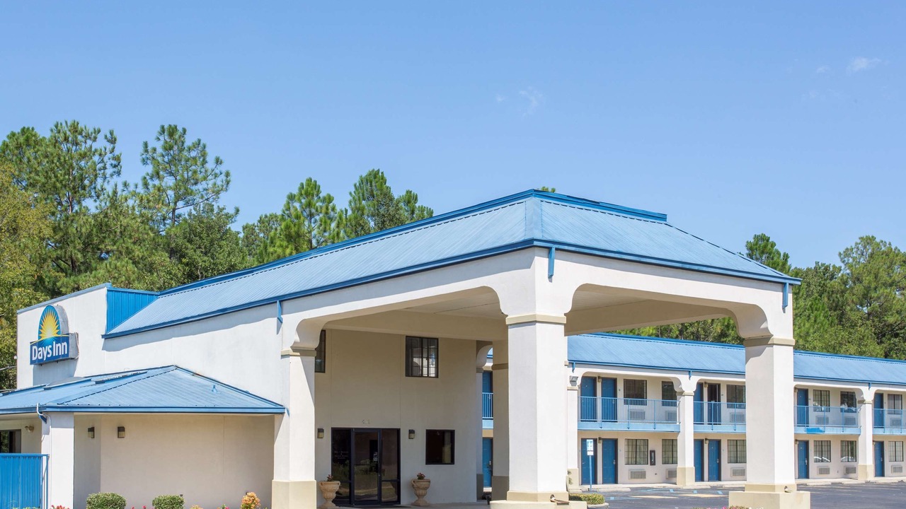 Photo of Buildings in Picayune