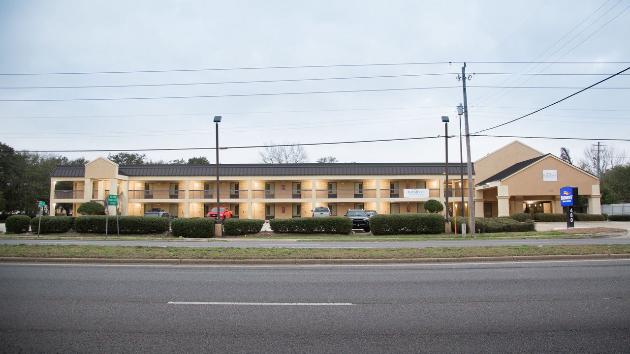Photo of Buildings in Mary Esther