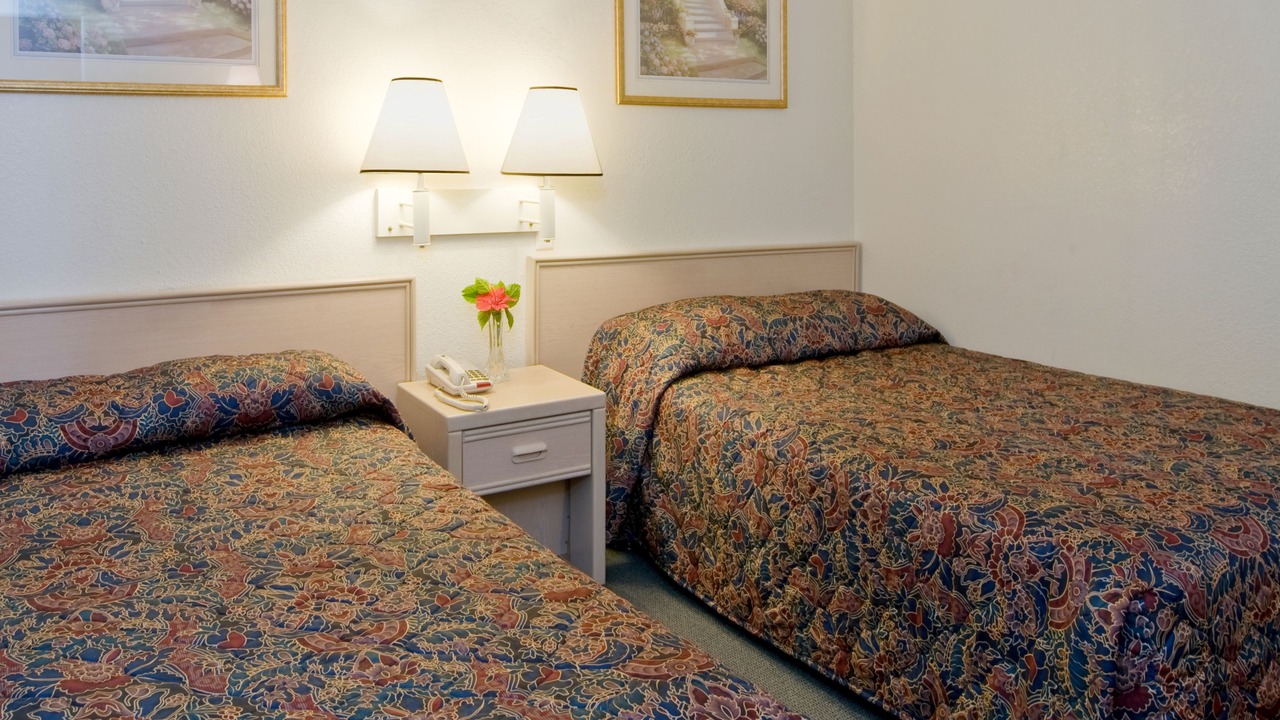 Photo of Bedroom in Groves