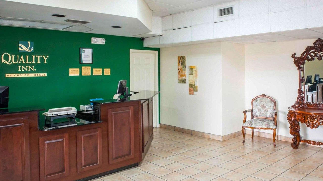 Photo of Livingroom in Chipley