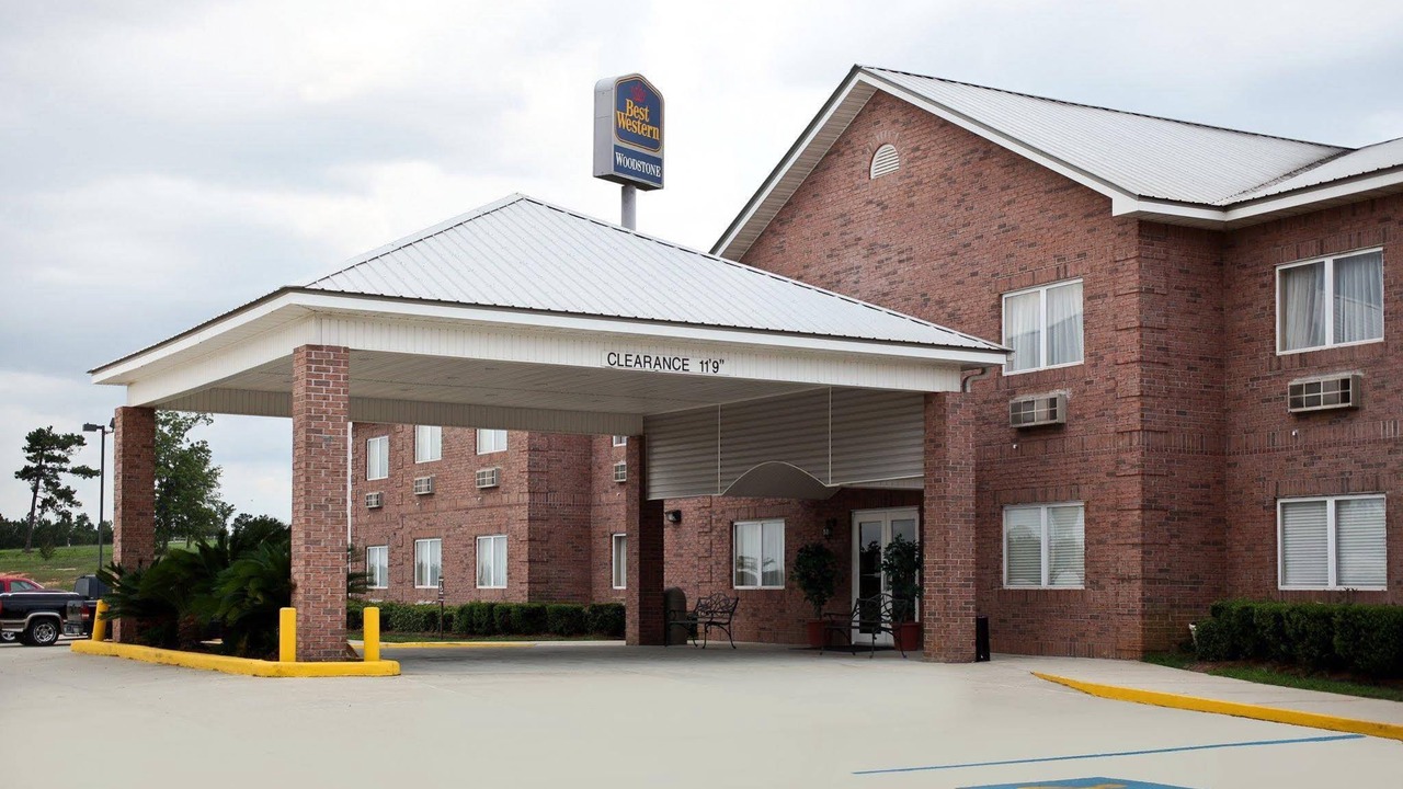 Photo of Buildings in Wiggins