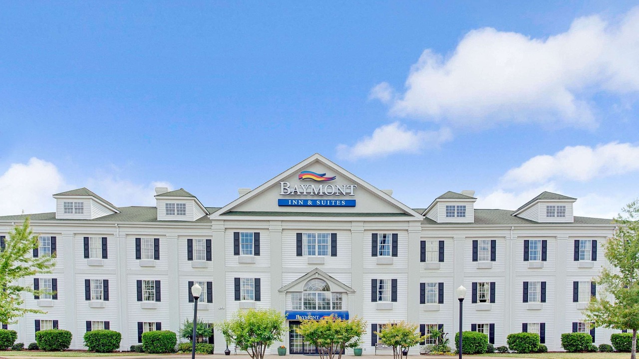 Photo of Buildings in Pearl