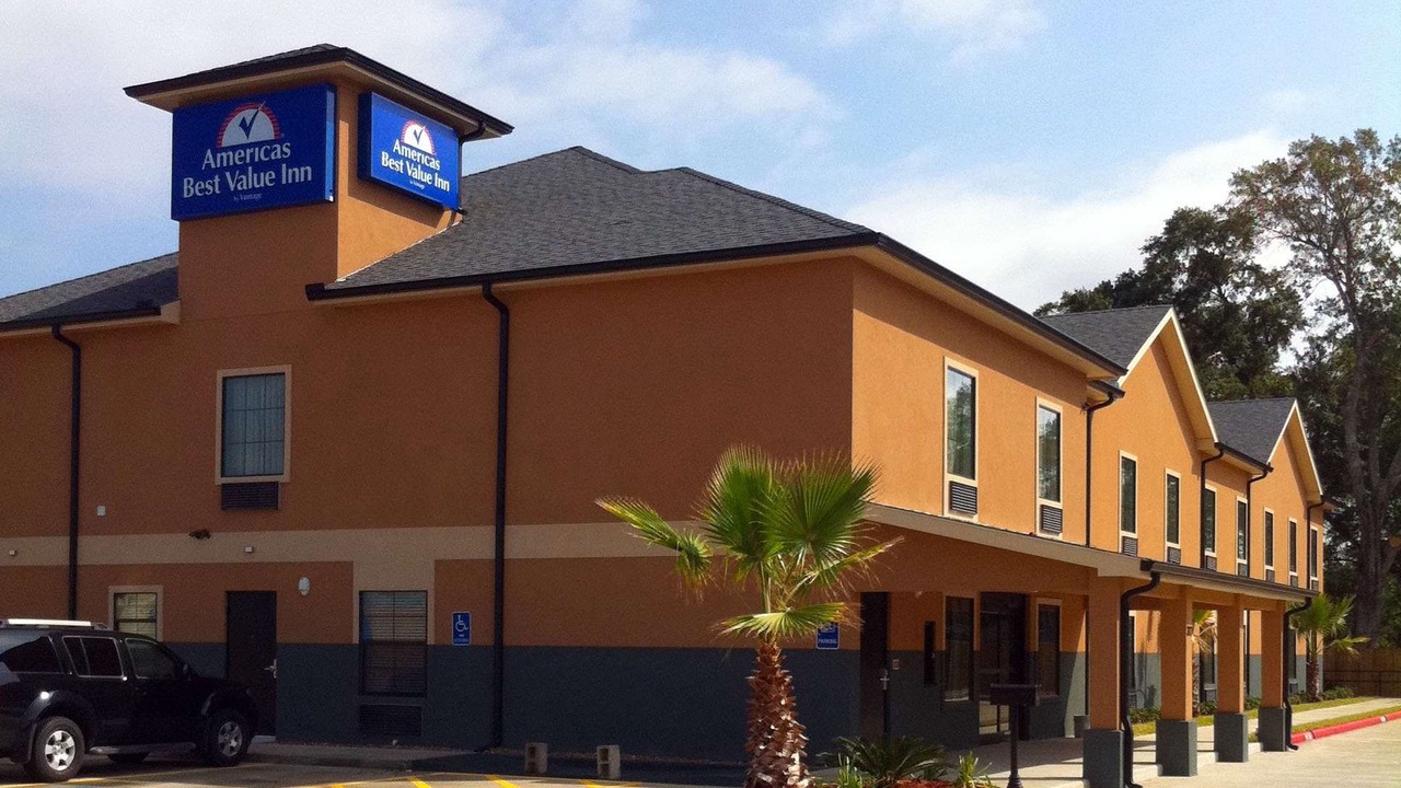 Photo of Buildings in Sulphur