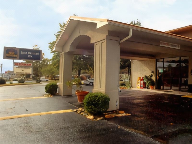 Photo of Buildings in Benton
