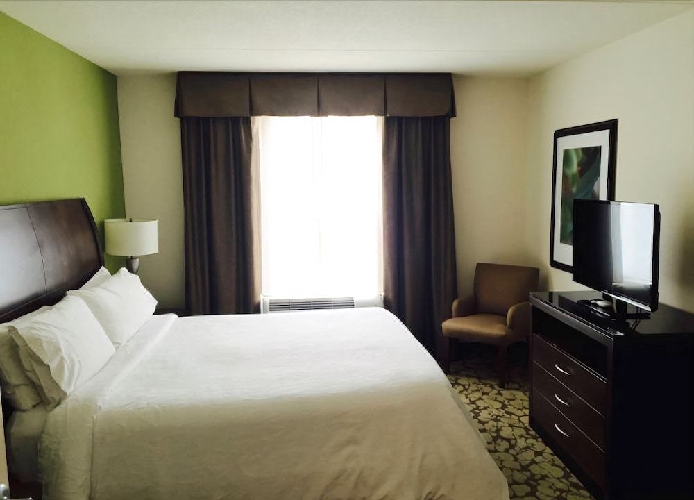 Photo of Bedroom in Pascagoula