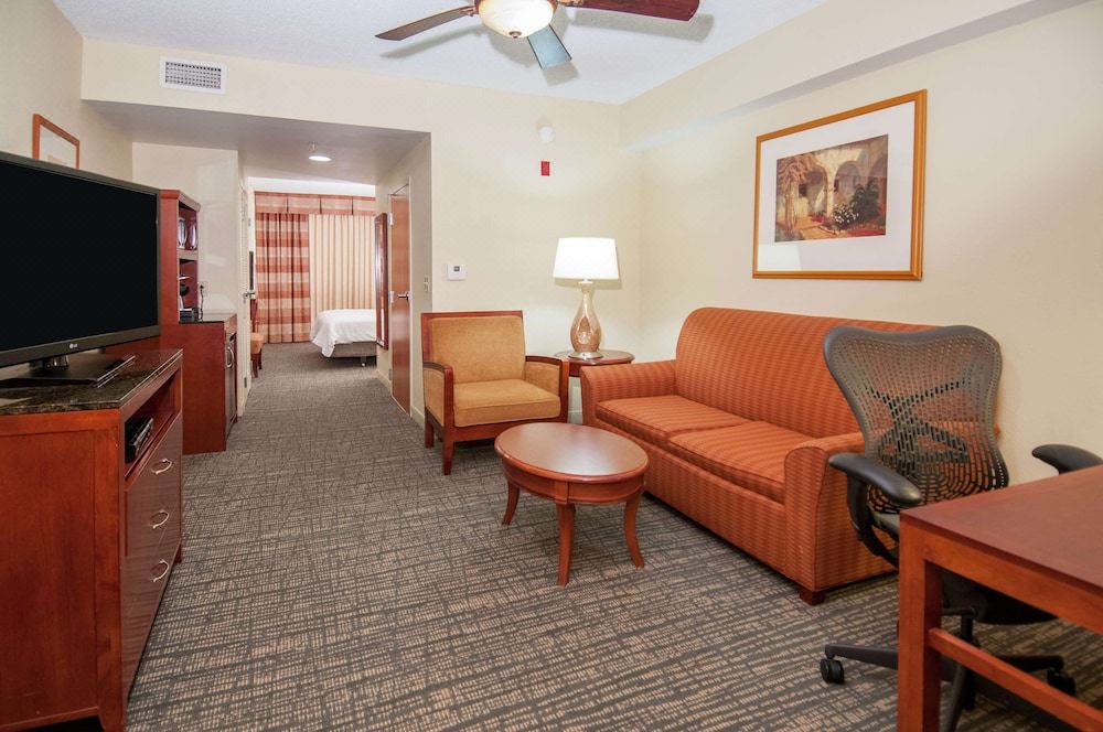 Photo of Livingroom in Pearl