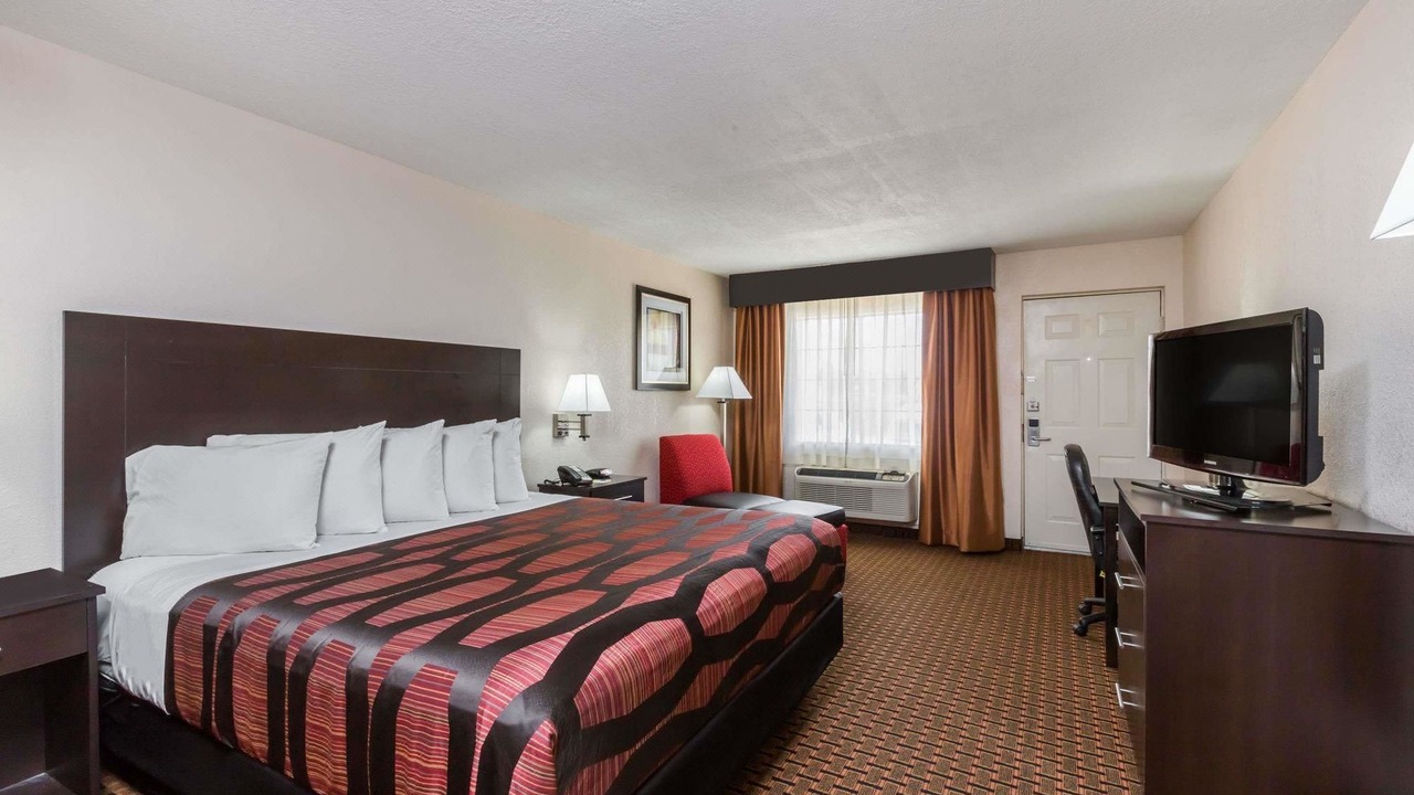 Photo of Bedroom in Pearl