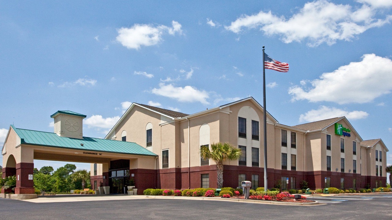 Photo of Buildings in Harold