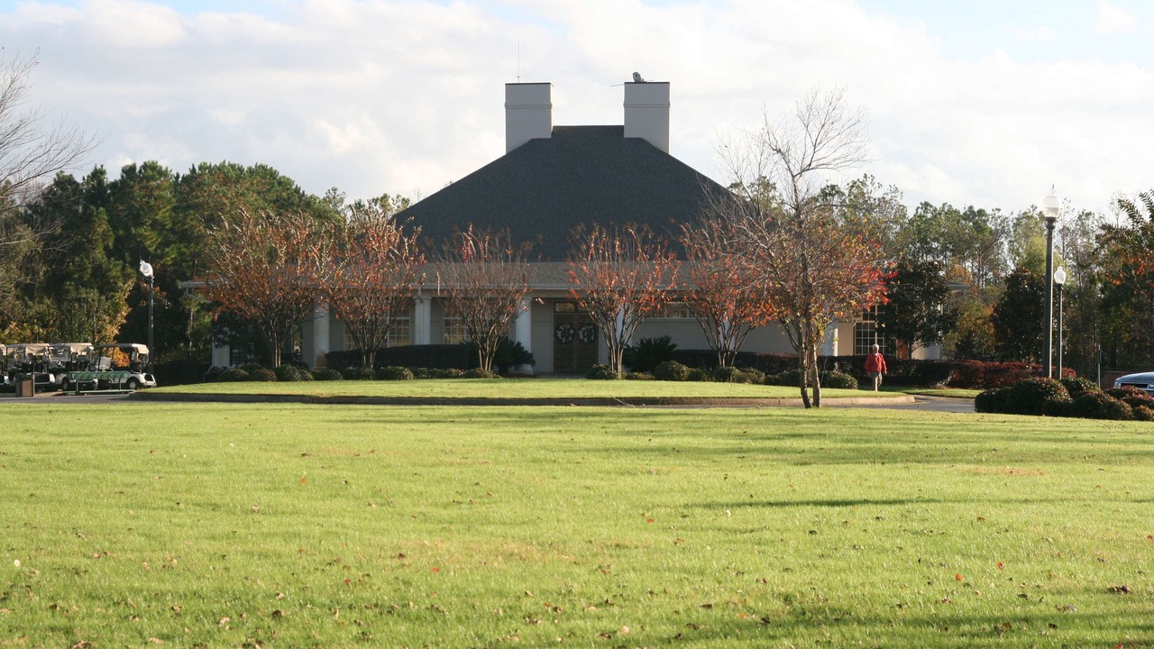 Photo of Buildings in Kreole