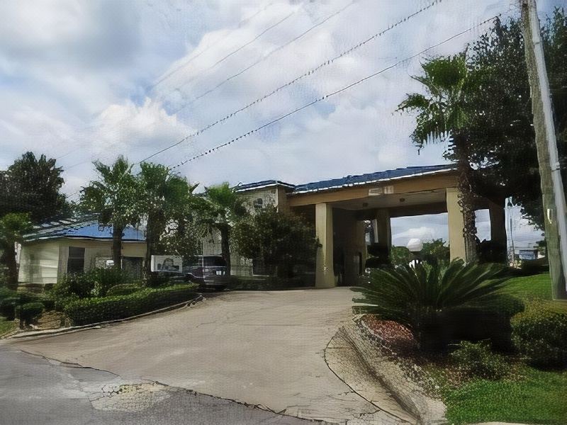 Photo of Buildings in Chipley