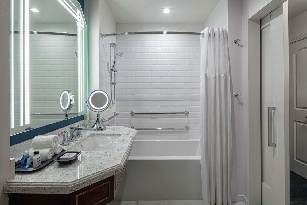 Photo of Bathroom in Arts/Warehouse District