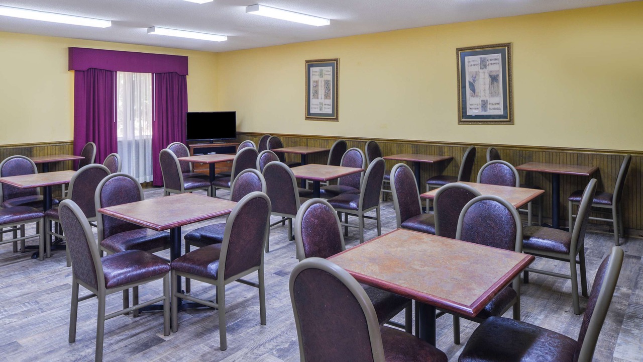 Photo of Livingroom in Wiggins