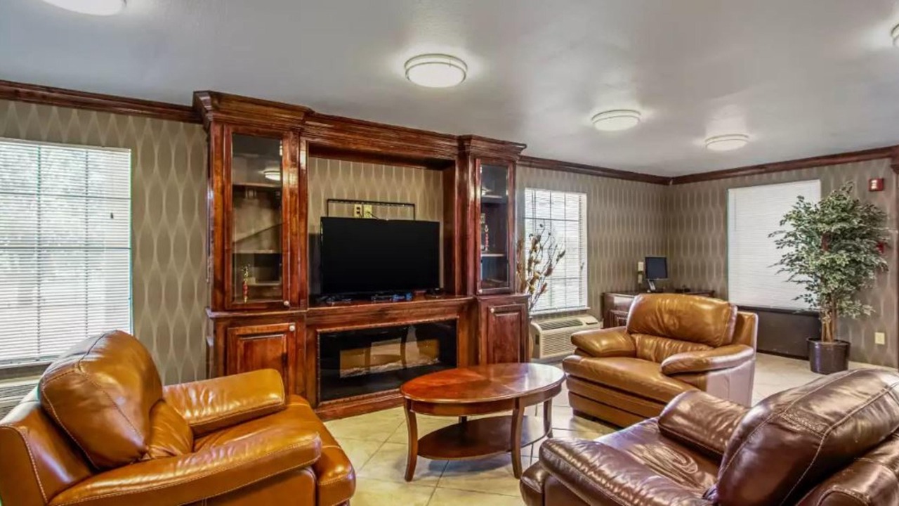 Photo of Livingroom in Greater Belhaven