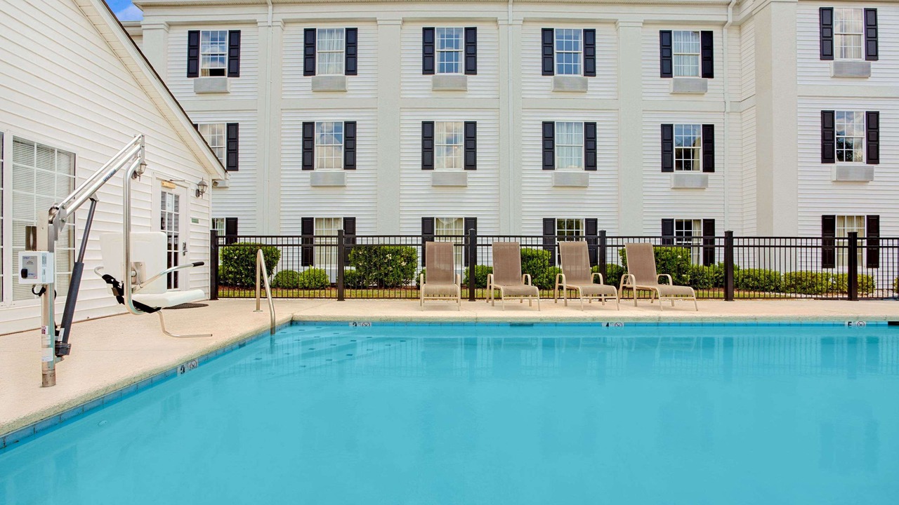 Photo of Outdoor in Pearl