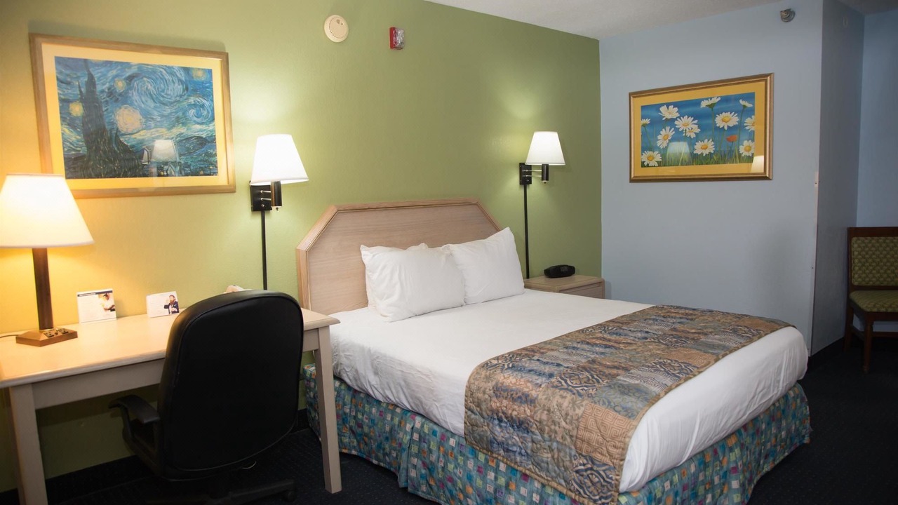 Photo of Bedroom in Mary Esther