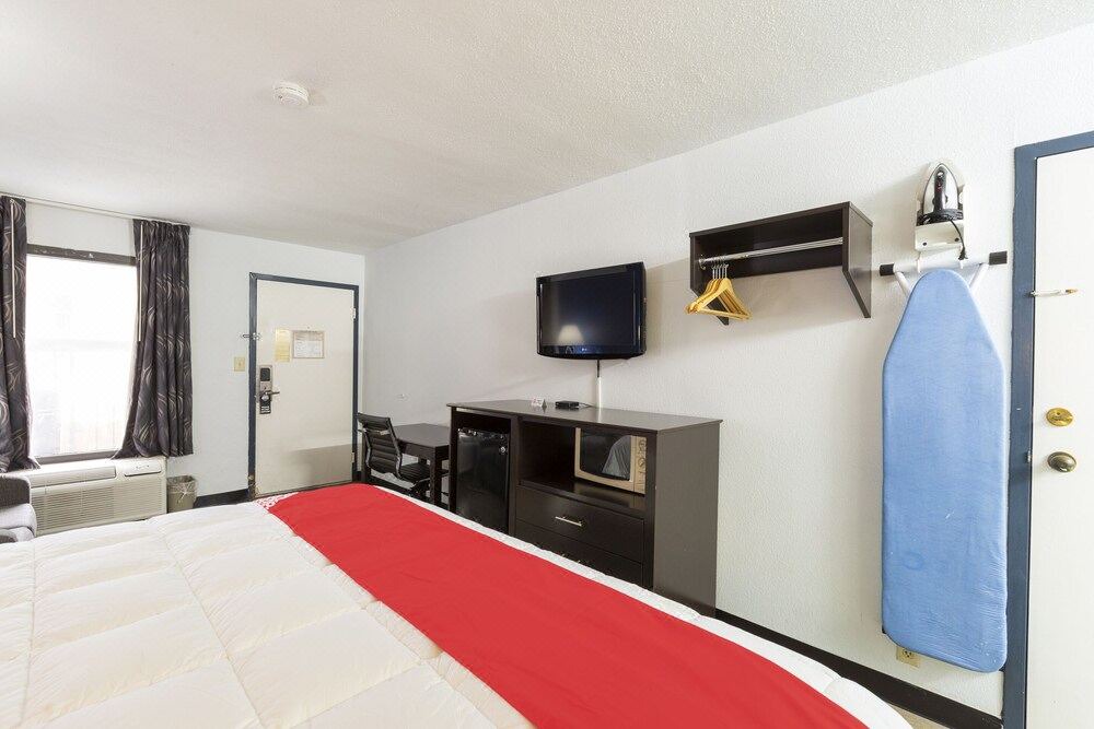Photo of Bedroom in Broadmoor