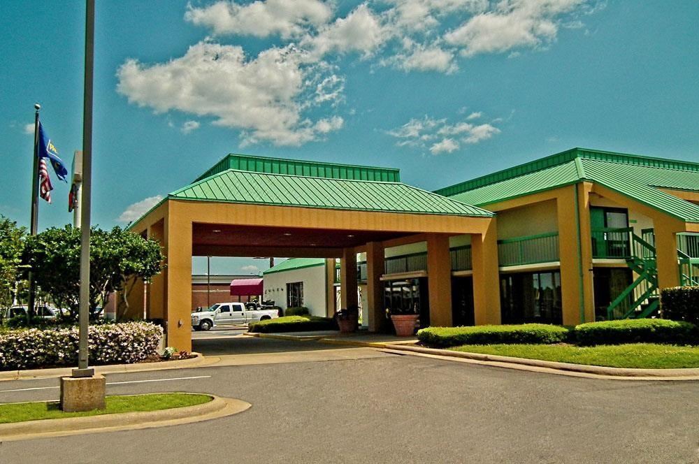 Photo of Buildings in Kreole