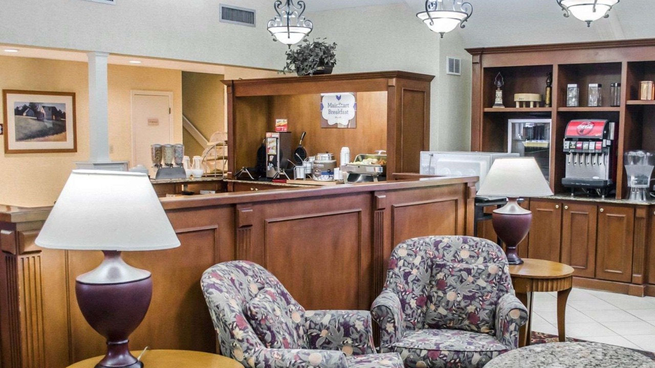 Photo of Livingroom in Ferry Pass