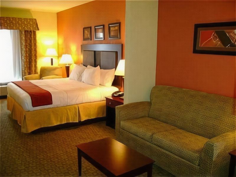 Photo of Bedroom in Alexandria
