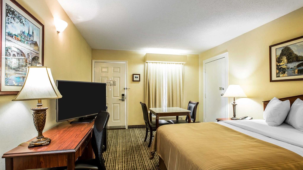Photo of Bedroom in Bessemer