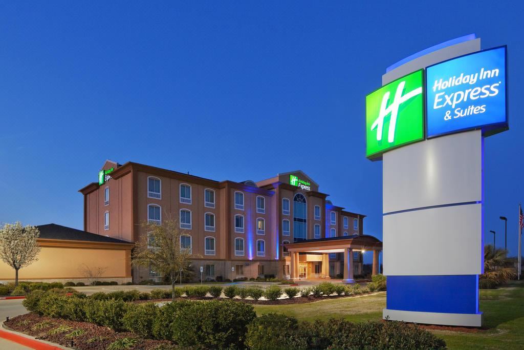 Photo of Buildings in Corsicana