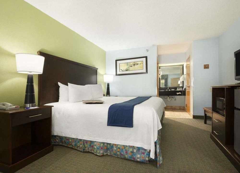 Photo of Bedroom in Mary Esther
