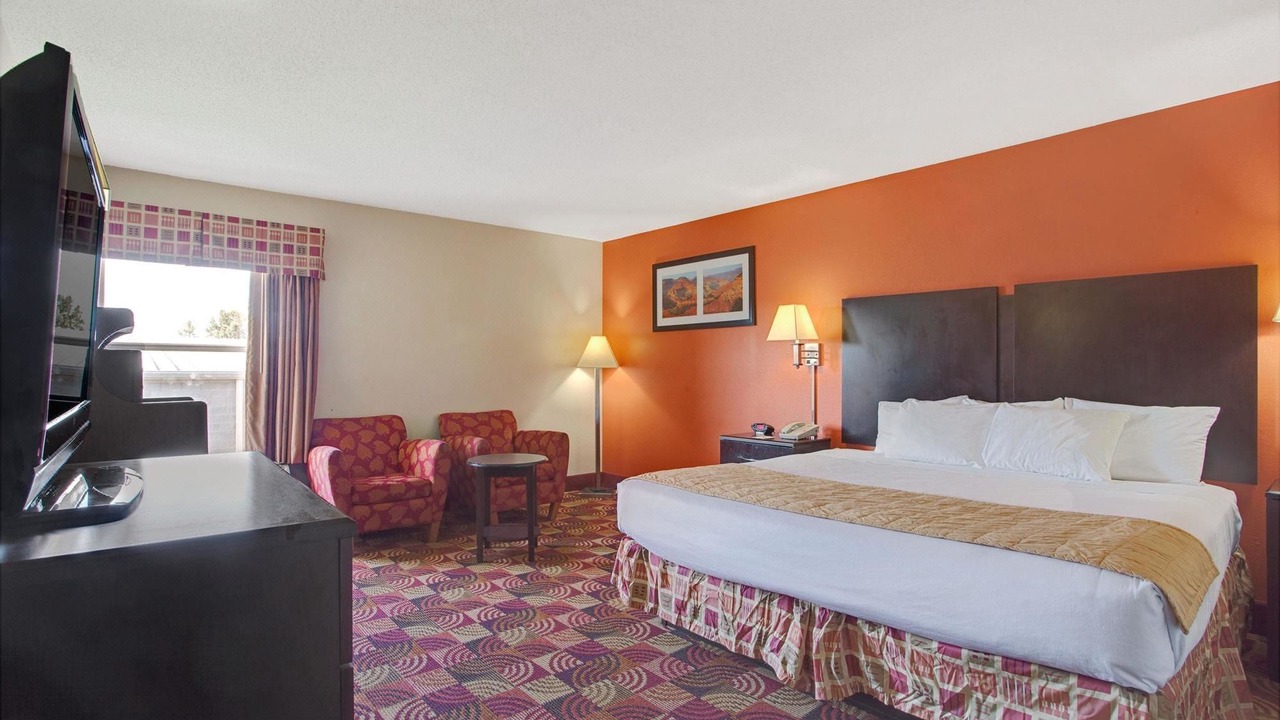 Photo of Bedroom in Tougaloo