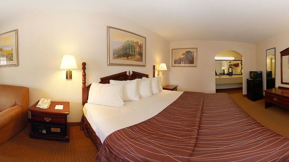 Photo of Bedroom in Denham Springs