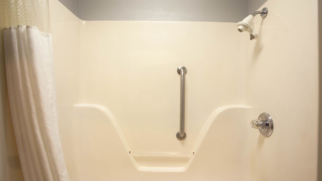 Photo of Bathroom in Pearl