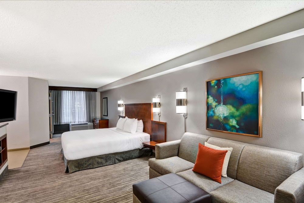 Photo of Livingroom in Hoover