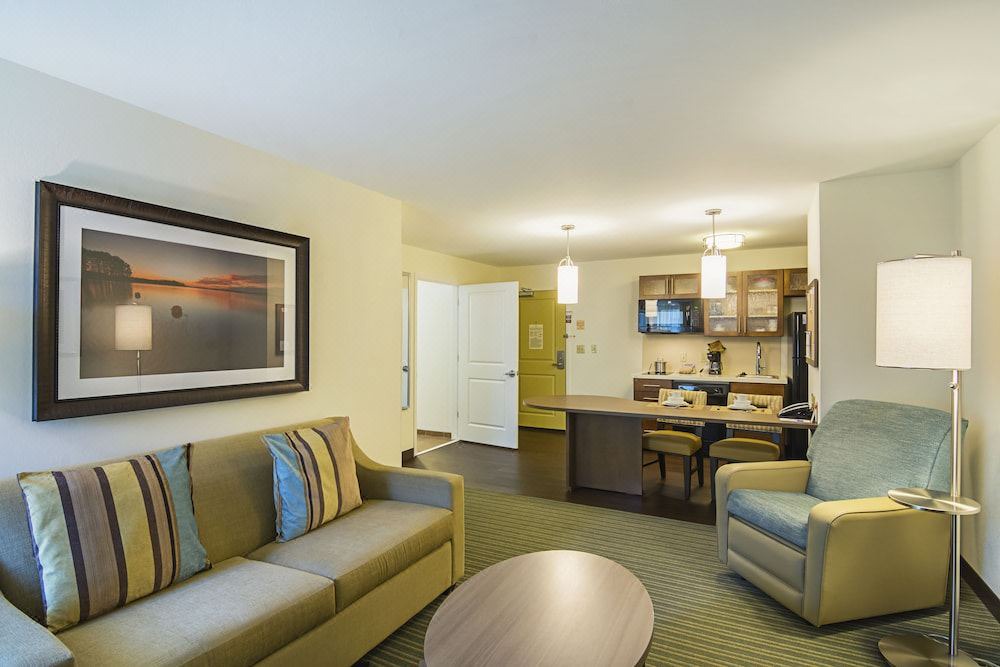 Photo of Livingroom in Northeast Pensacola