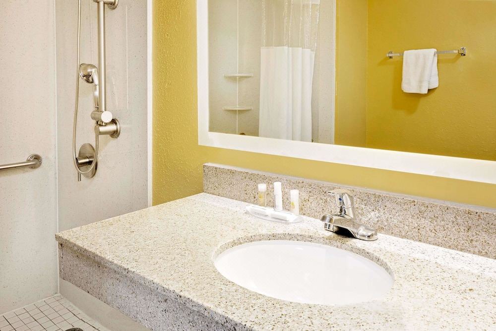 Photo of Bathroom in Demopolis