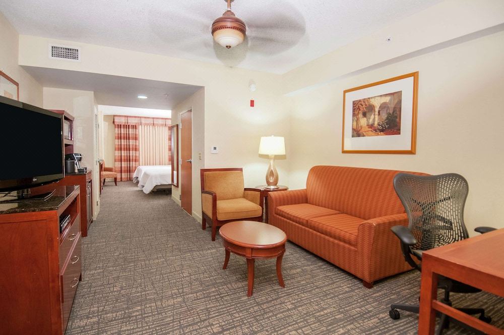 Photo of Livingroom in Pearl