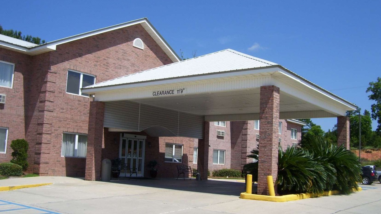 Photo of Buildings in Wiggins