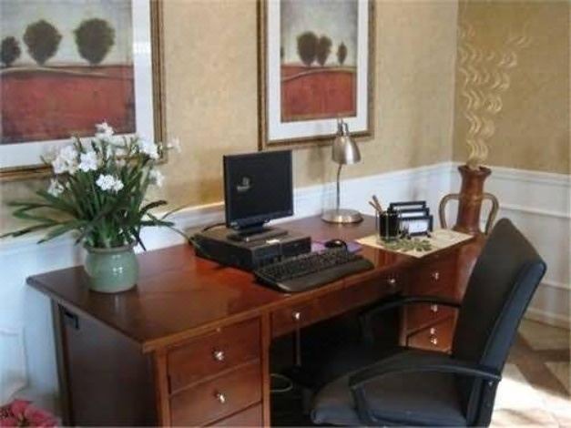 Photo of Livingroom in Pearl